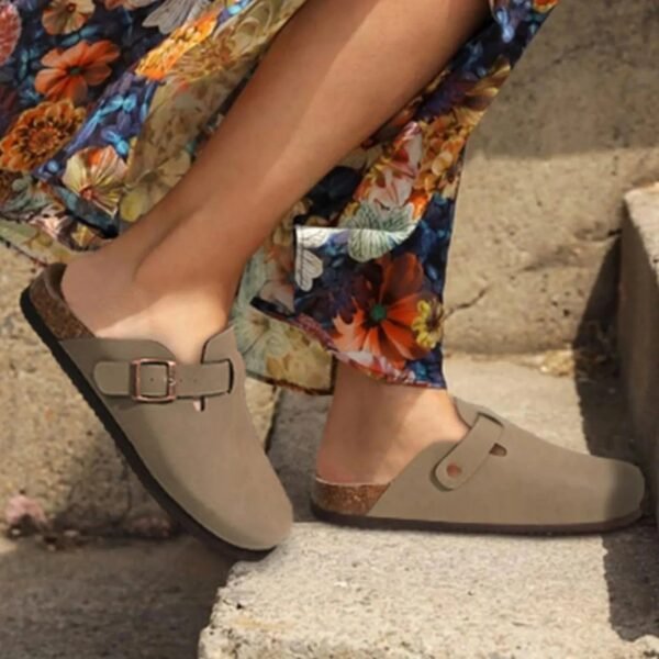 Chausson Mule Beige Boucle Cuir