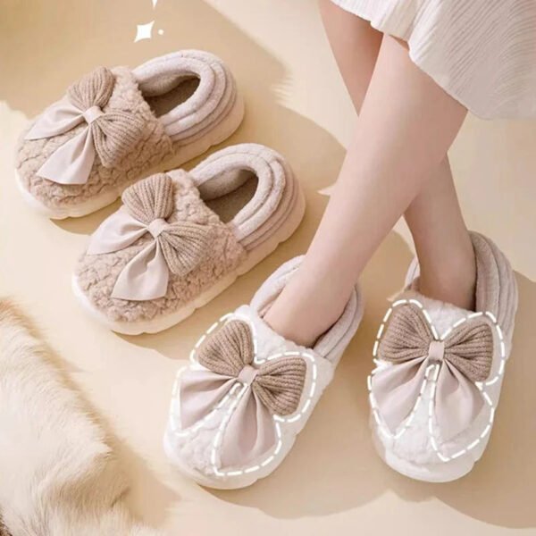 Chausson Femme Peluche Nœud Papillon