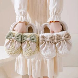 Chausson Femme Peluche Nœud Papillon